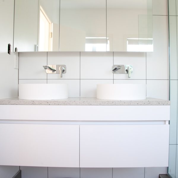 Waterware. Kzoao 1200mm White Mirror Cabinet | KZMG1200WH - Image 6